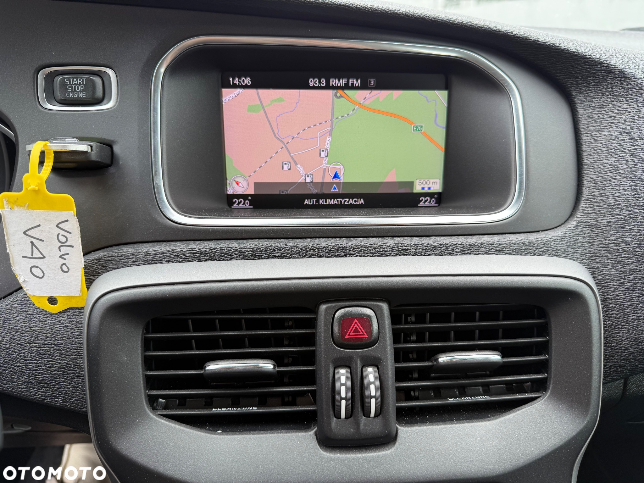 Volvo V40 D3 Drive-E Momentum - 17