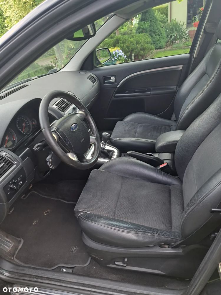 Ford Mondeo - 10
