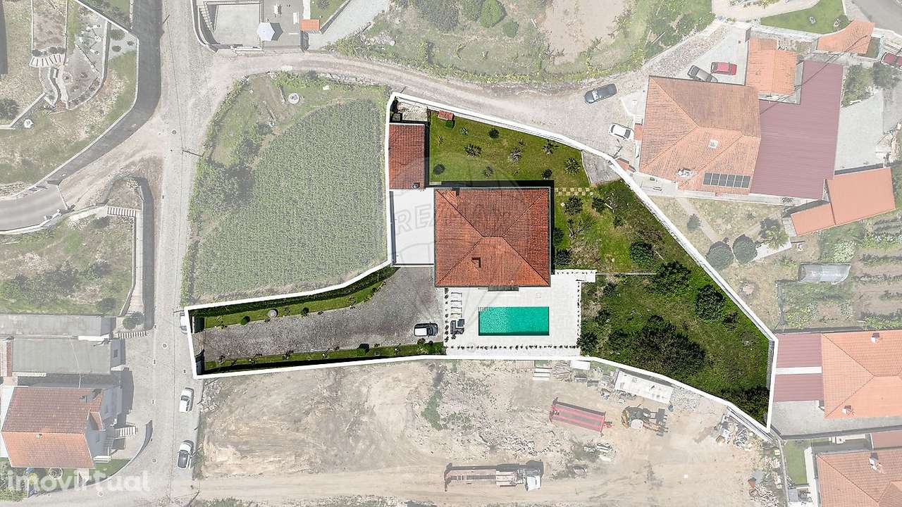 Moradia T4 para venda - Grande imagem: 2/32