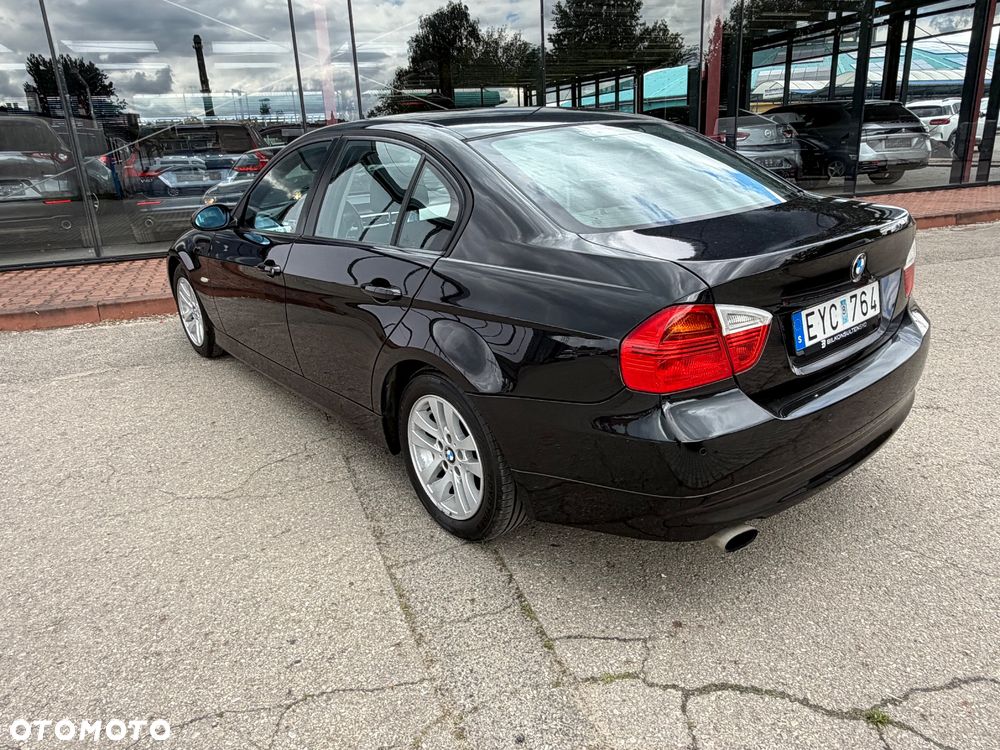 BMW Seria 3 320i Edition Lifestyle - 12