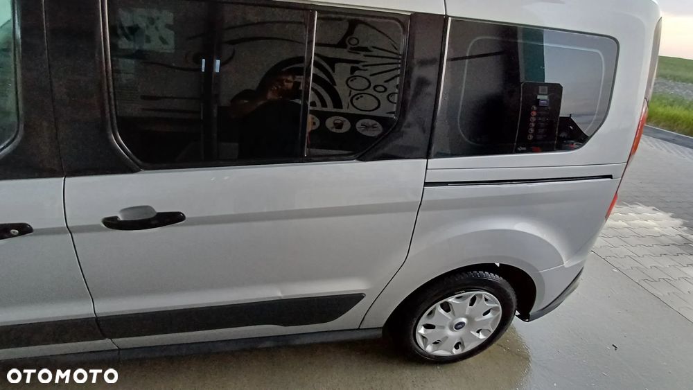 Ford Tourneo Connect Grand ver-gr-1-5-tdci-trend - 6