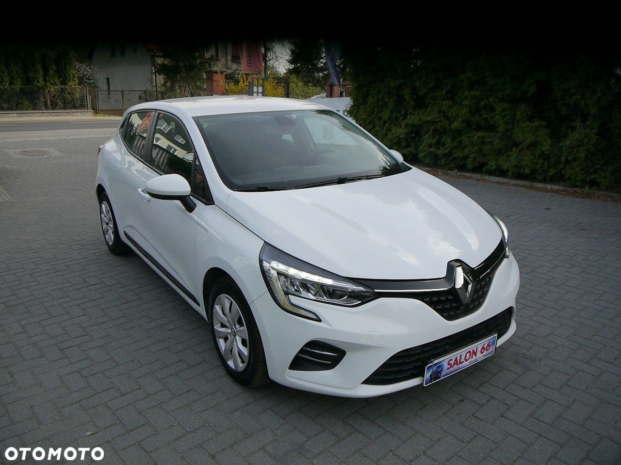 Renault Clio BLUE dCi 85 EXPERIENCE - 9