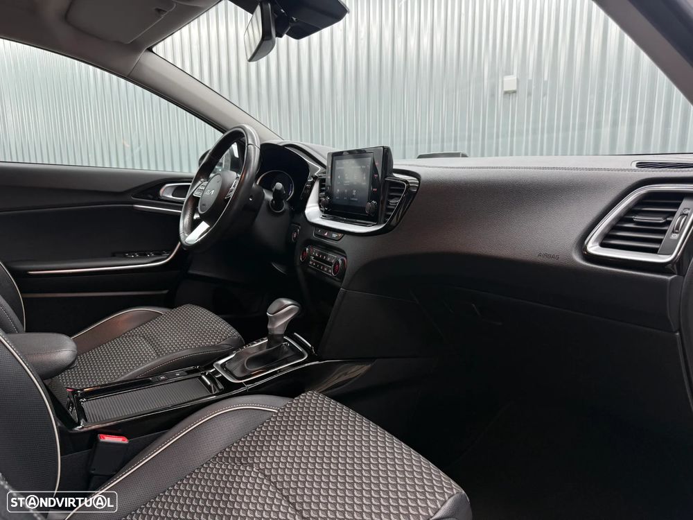 Kia XCeed 1.6 GDi PHEV Drive - 19