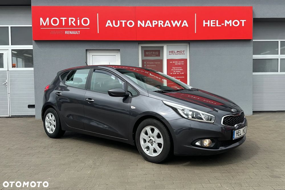 Kia Ceed - 12