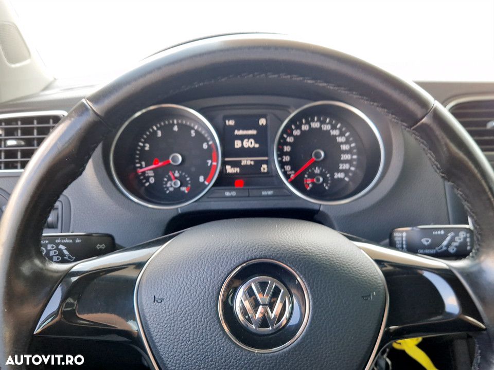 Volkswagen Polo 1.2 TSI BMT Comfortline - 18