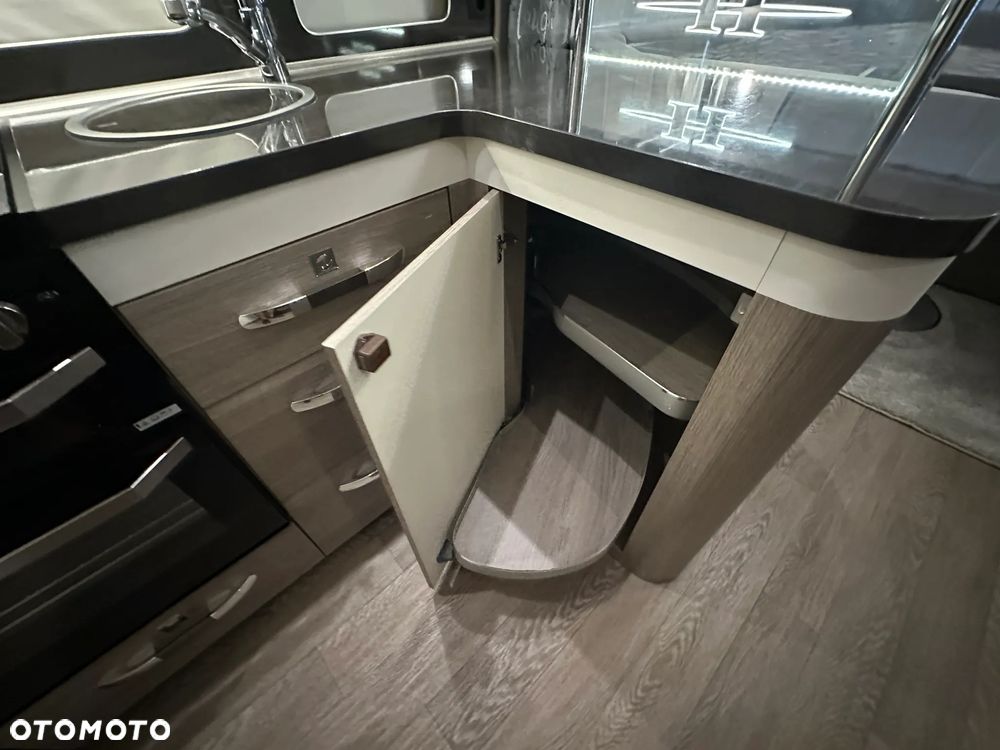 Hobby 660 WFC PRESTIGE z klimą dachową, napędem i markizą. - 27