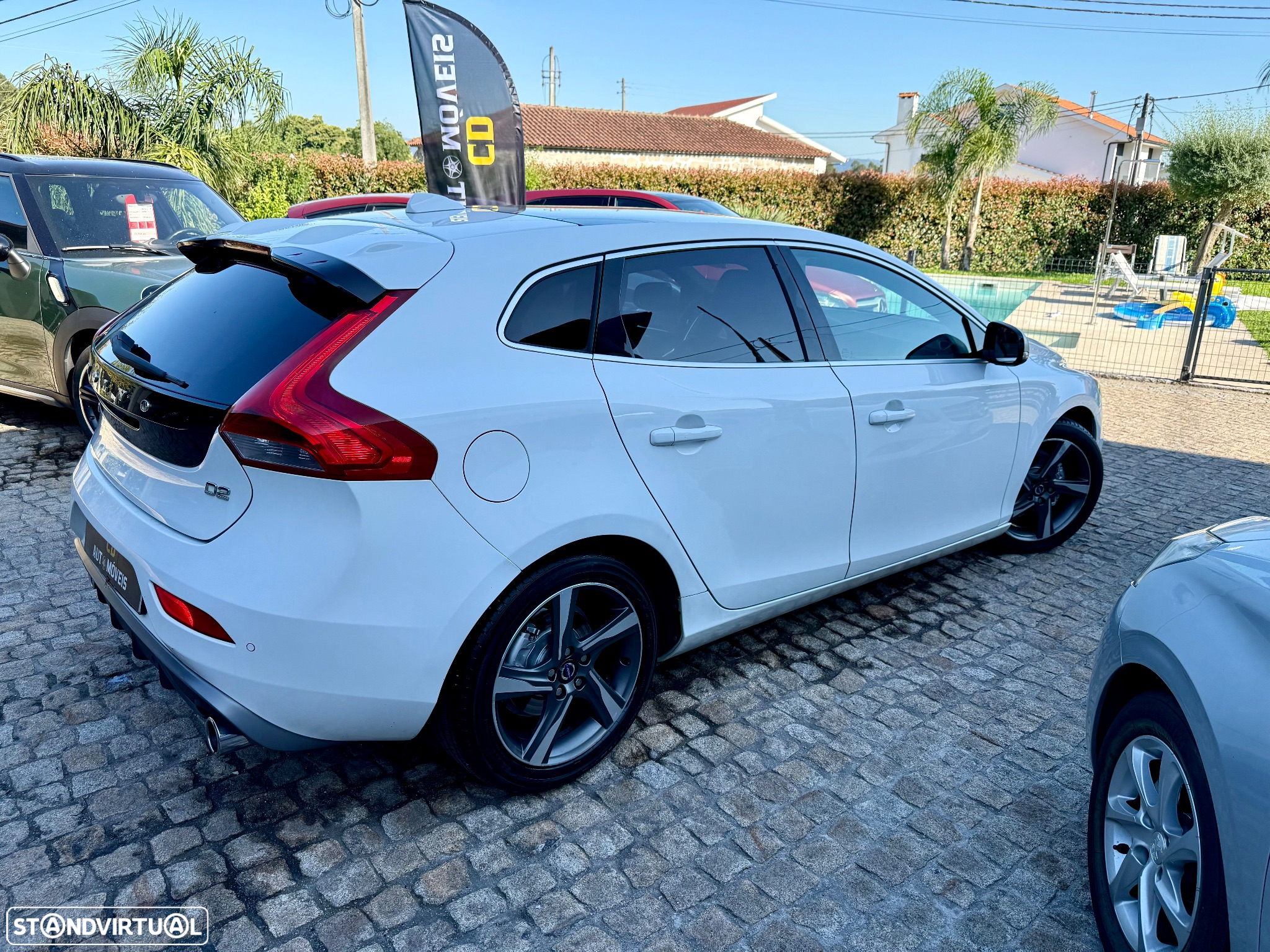 Volvo V40 1.6 D2 R-Design - 18