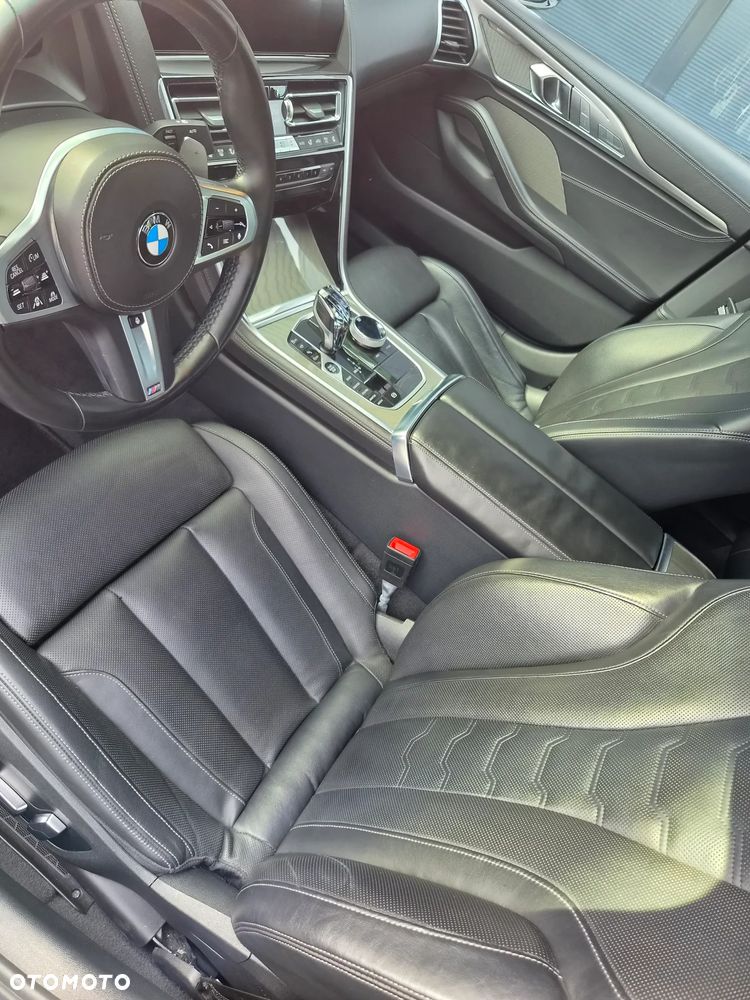 BMW Seria 8 840i - 7