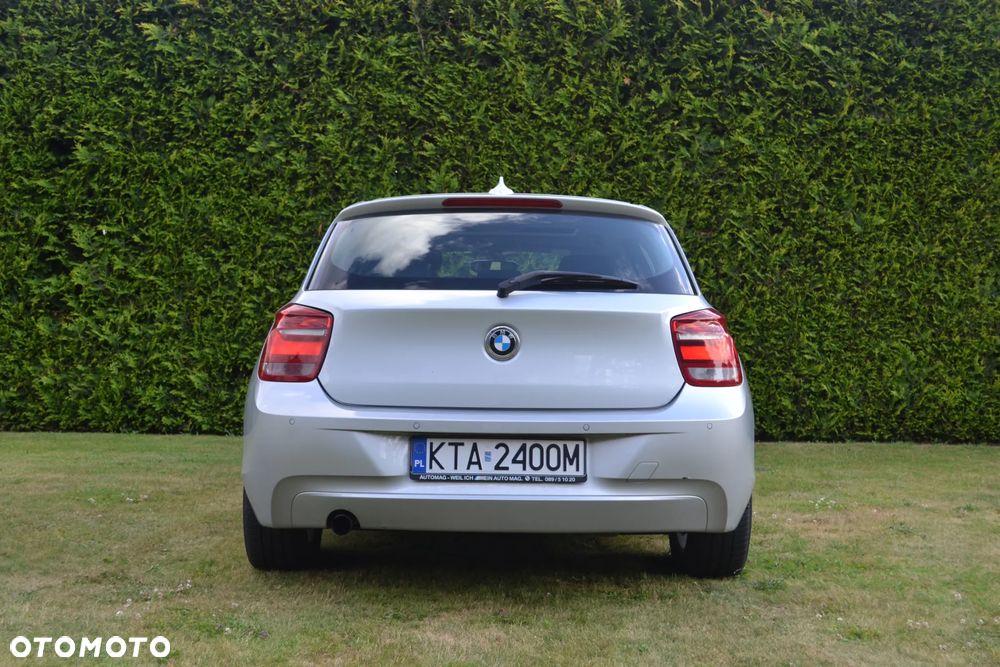 BMW Seria 1 114i - 5