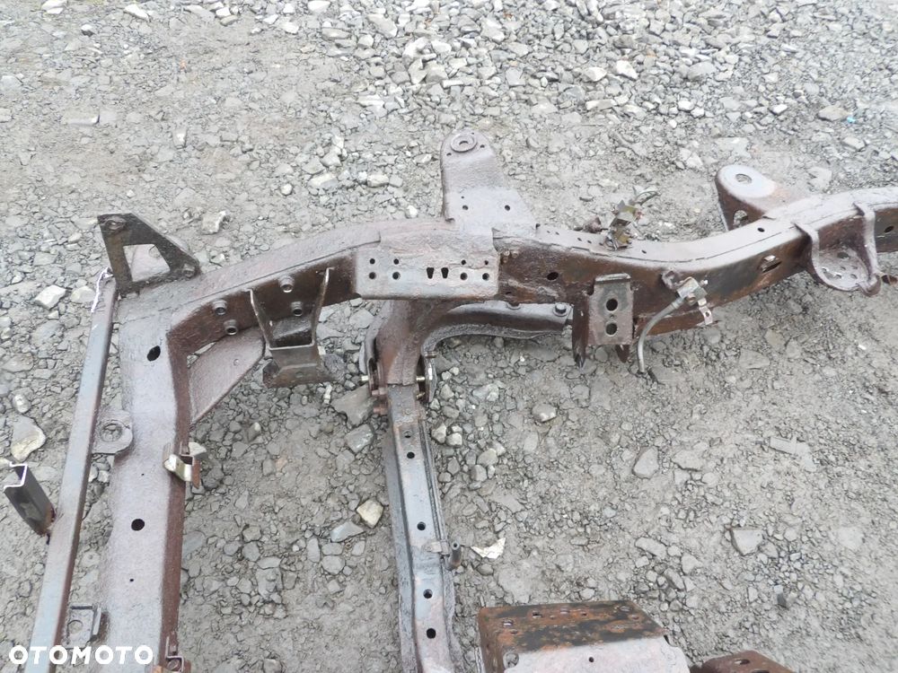 NISSAN TERRANO II MAVERICK RAMA WAHACZ - 9