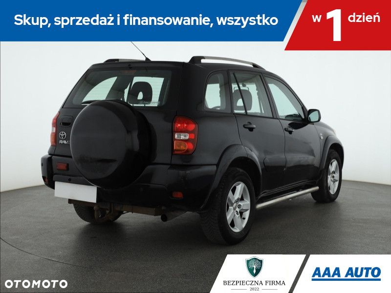 Toyota RAV4 - 6