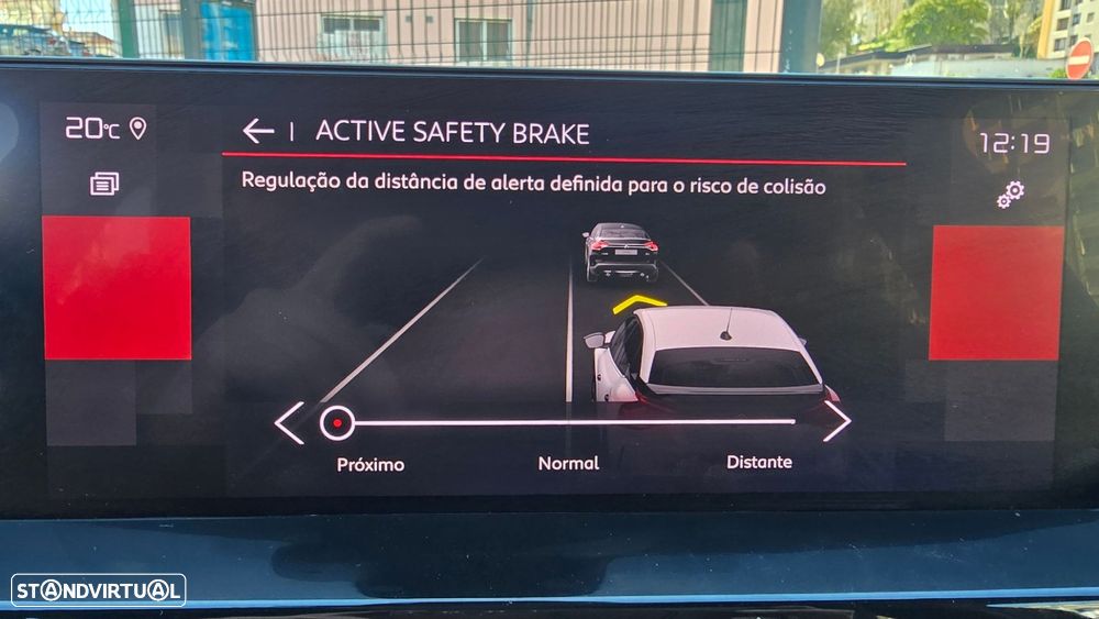 Citroën C4 1.2 PureTech Plus EAT8 - 27