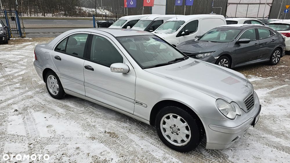 Mercedes-Benz Klasa C 200 CDI Classic - 21