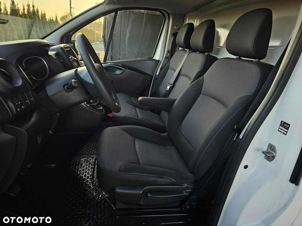 Renault Trafic - 18