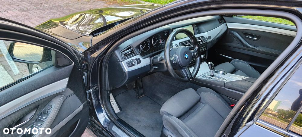 BMW Seria 5 530d xDrive Modern Line - 7