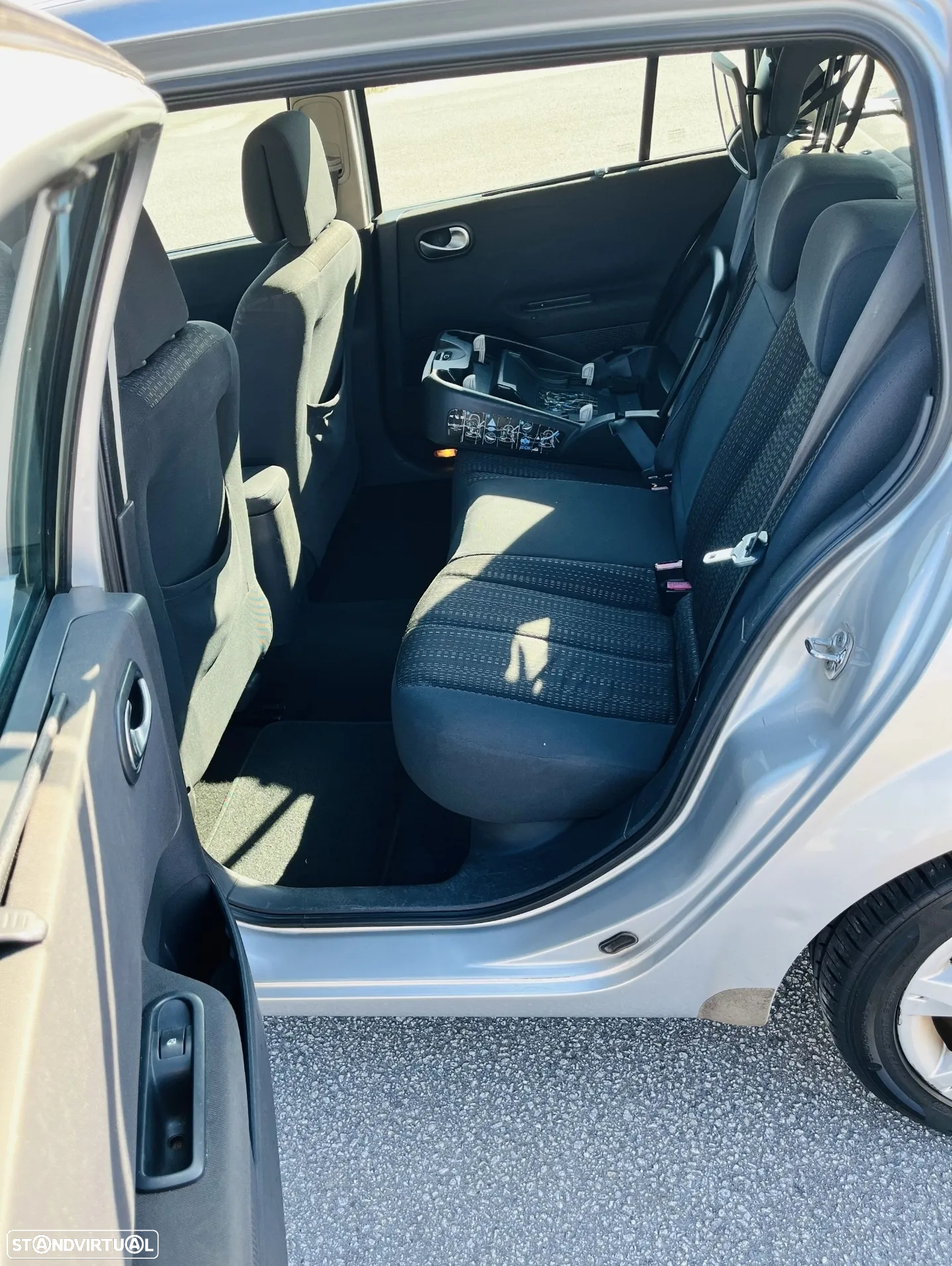Renault Mégane Break 1.5 dCi Dynamique - 6