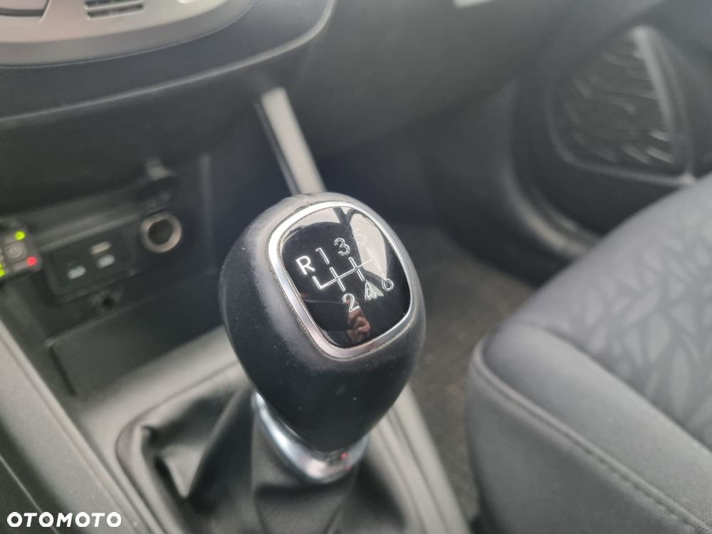 Hyundai ix20 1.6 BlueDrive Classic + - 9