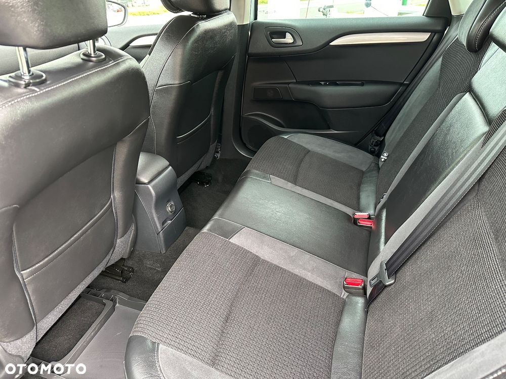 Citroën C4 1.6 VTi Exclusive - 34