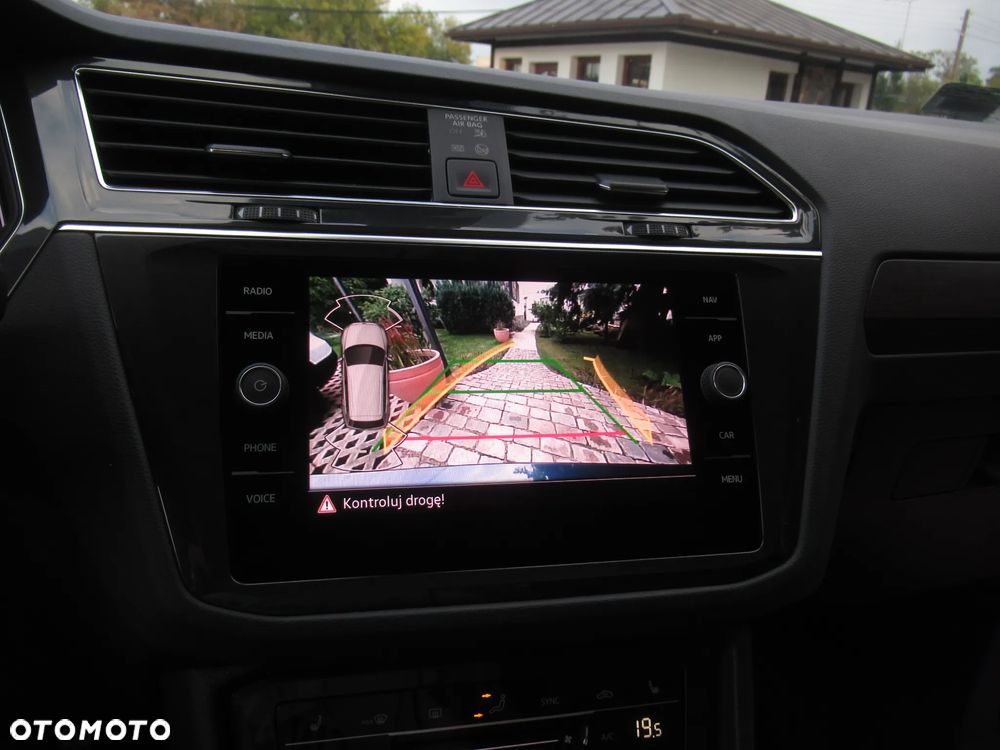 Volkswagen Tiguan 2.0 TSI 4Mot Elegance DSG - 20