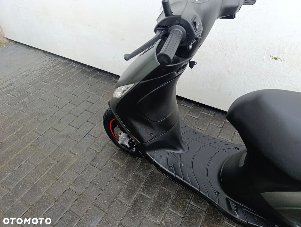Piaggio ZIP - 12