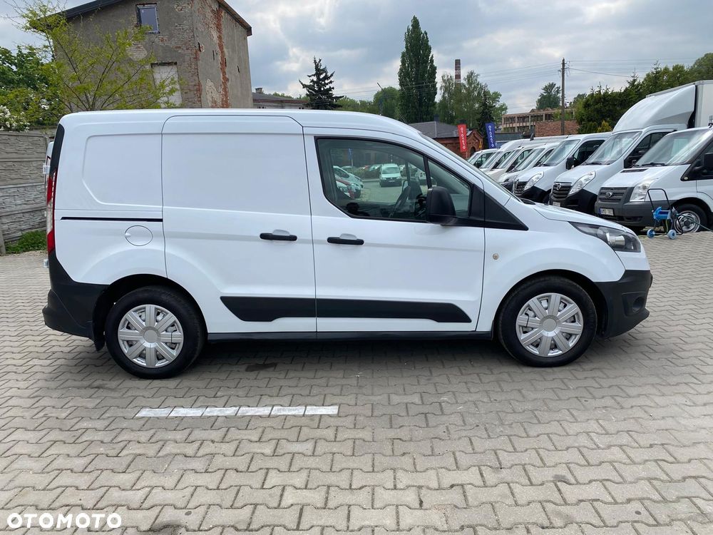 Ford CONNECT - 4