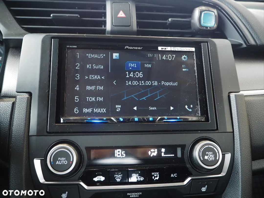 Honda Civic 1.5 T Comfort - 27