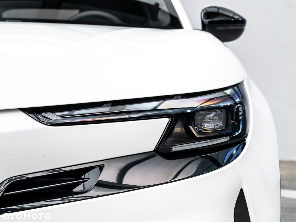 Alfa Romeo Junior ver-1-2-mhev-ibrida-q4-edct - 13