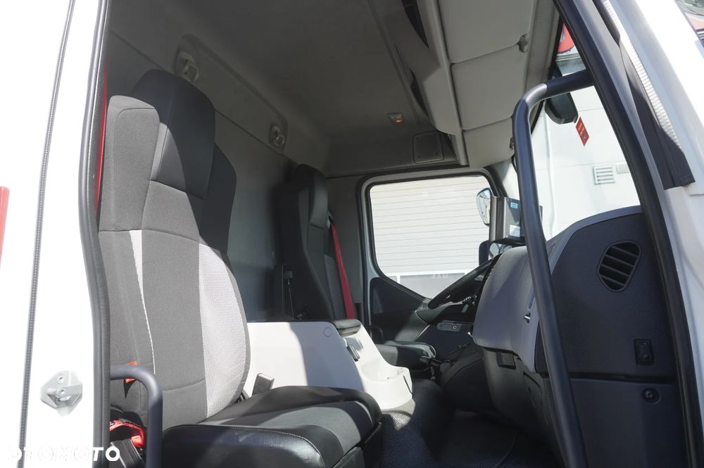 Renault D12.240 / Lamberet / Winda Dhollandia 1500 kg / 130 tys.km !!_226313 - 24