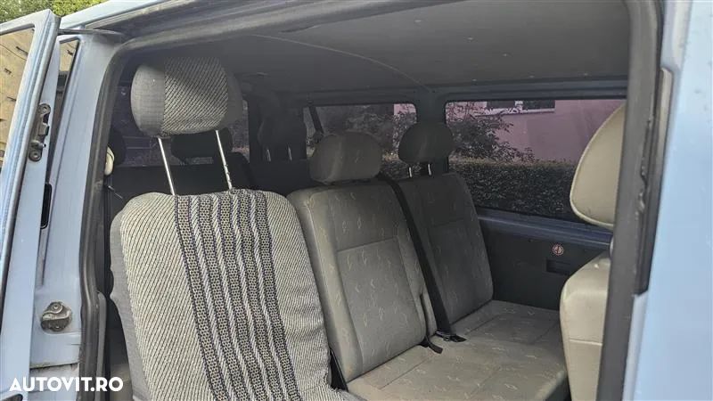 Volkswagen Transporter Caravelle DPF Comfortline Scurt - 9