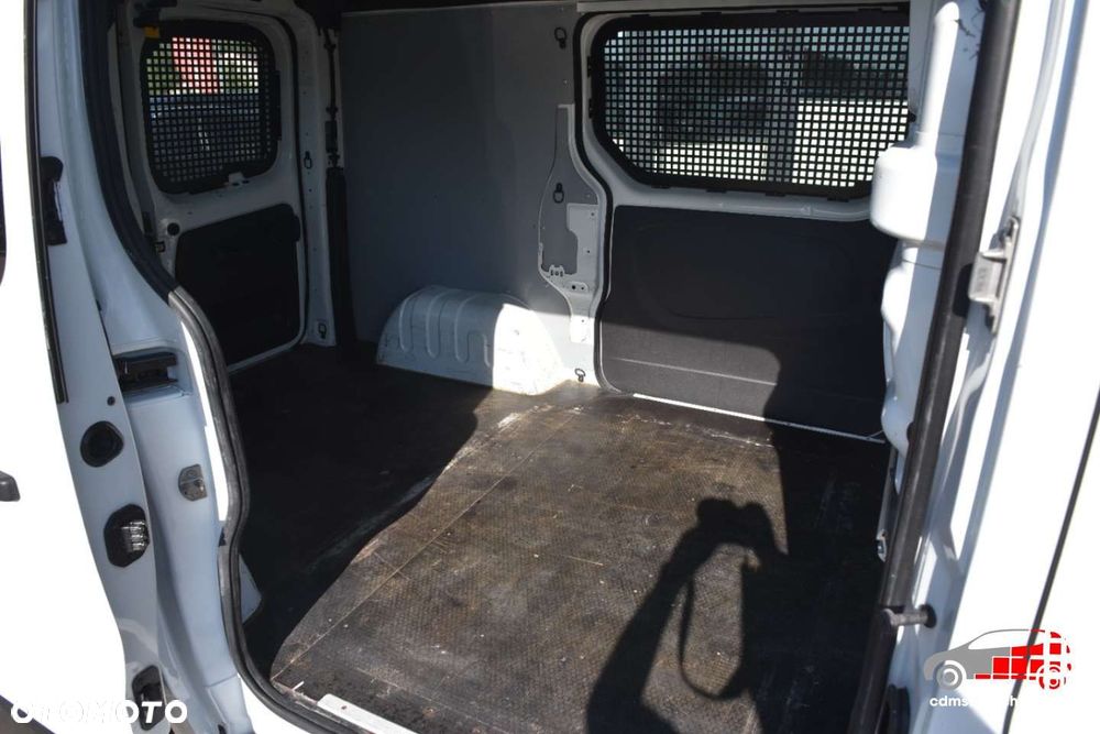 Renault Trafic - 12