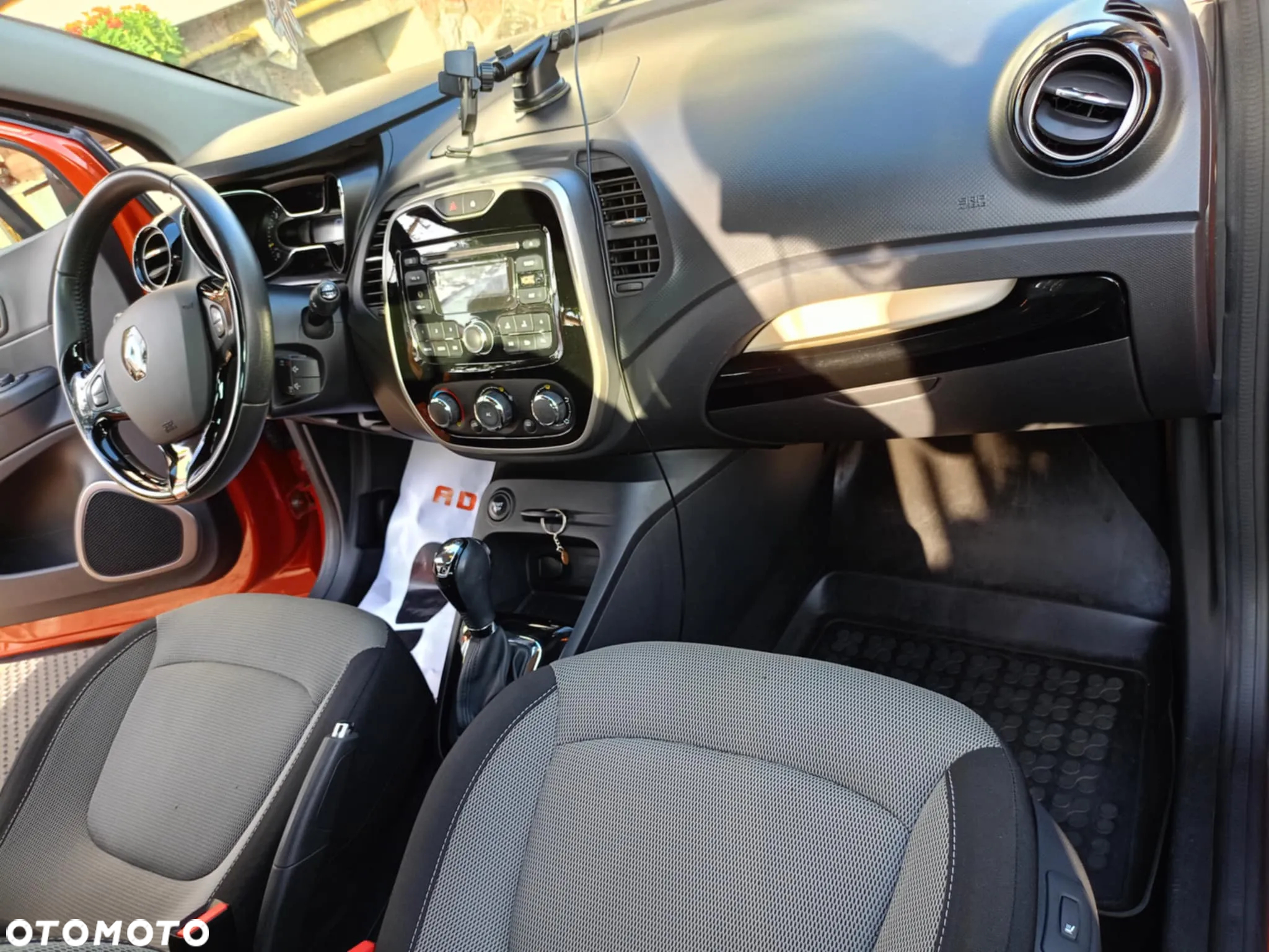 Renault Captur - 12