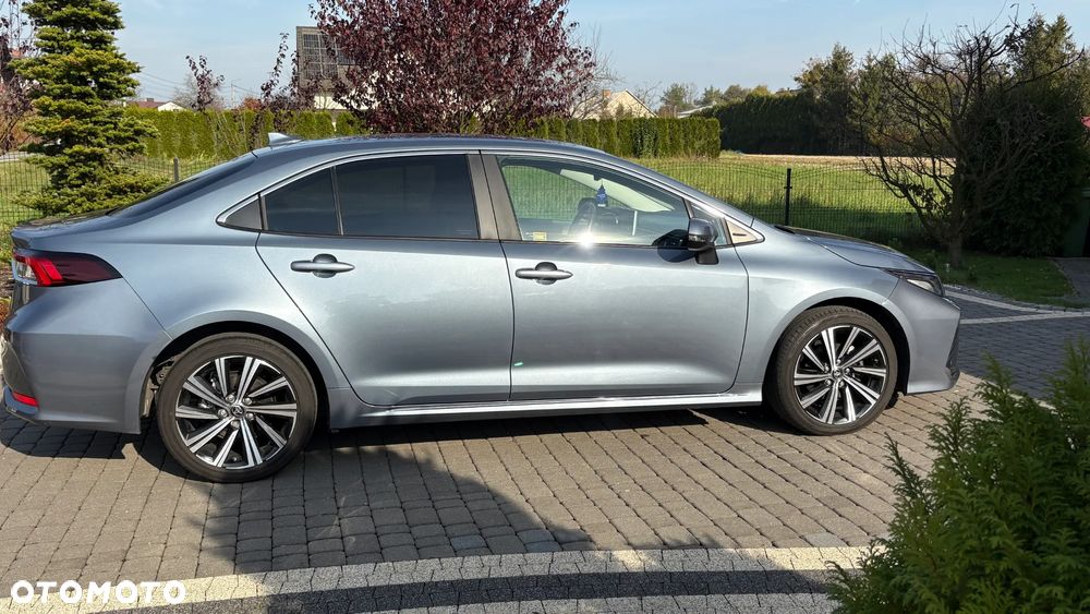 Toyota Corolla 1.8 Hybrid Comfort - 13