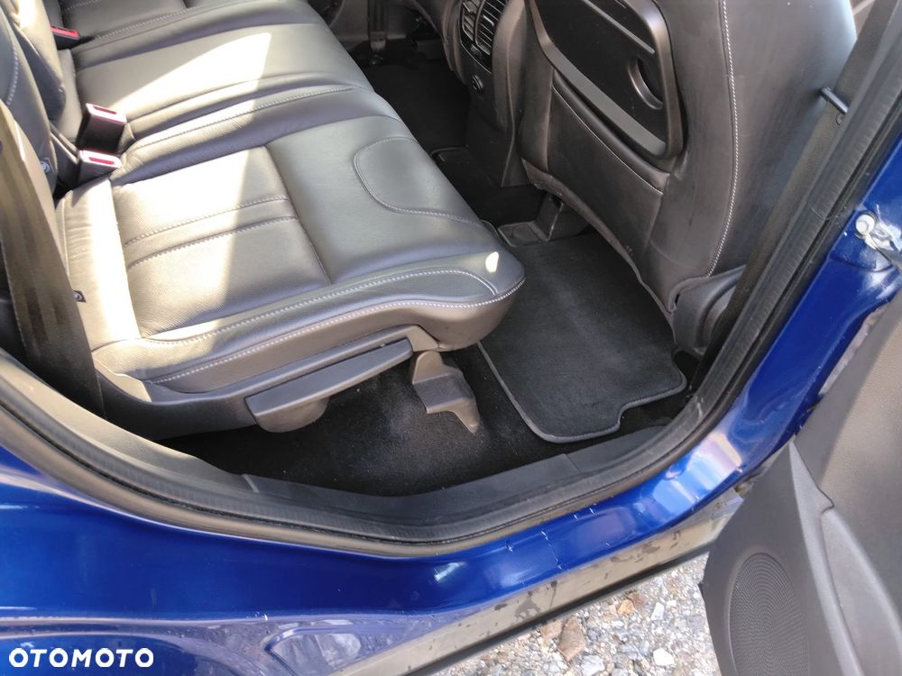 Ford Kuga 1.6 EcoBoost 4x4 Titanium - 4