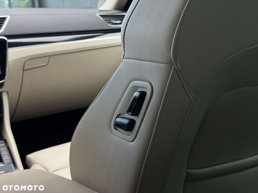 Skoda Superb 2.0 TSI 4x4 L&K DSG - 17