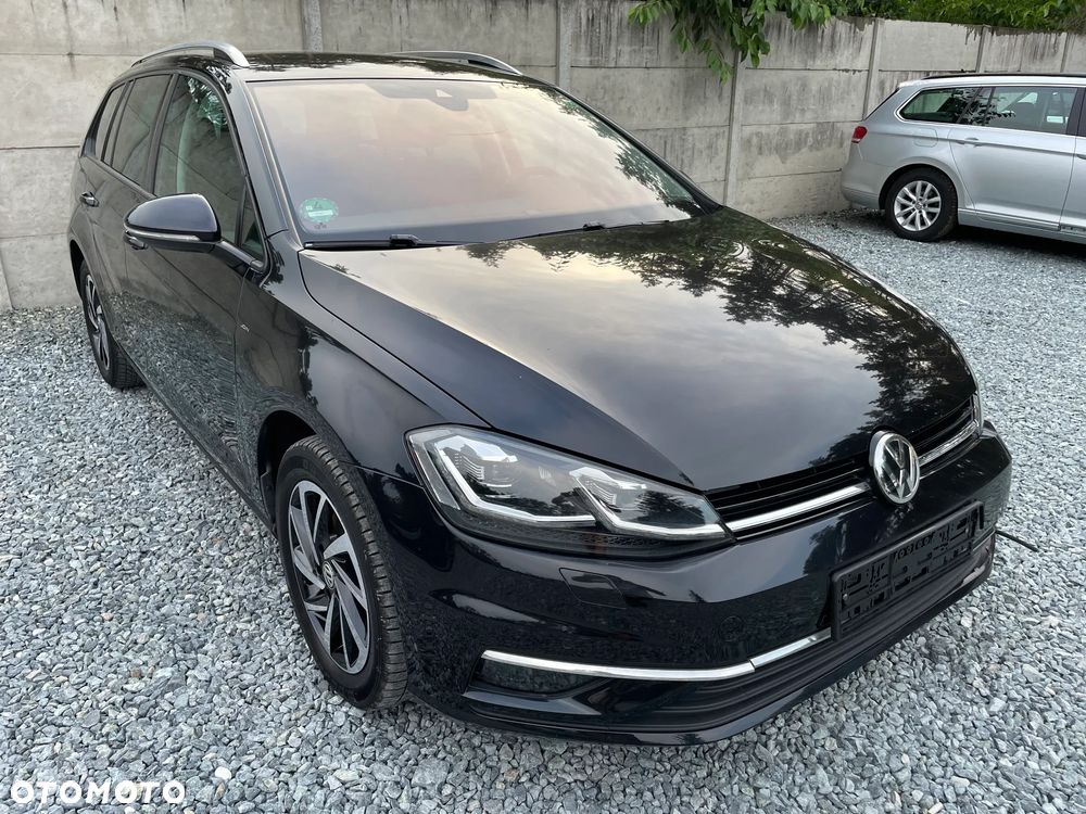Volkswagen Golf - 11