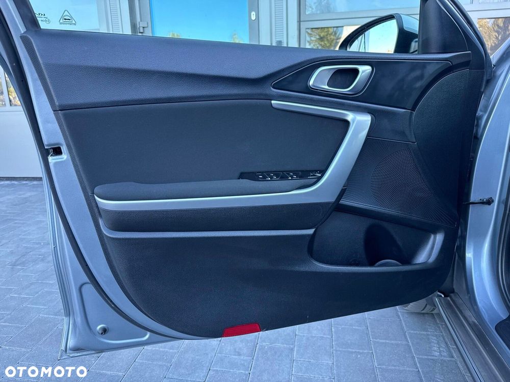Kia XCeed 1.5 T-GDI M - 14