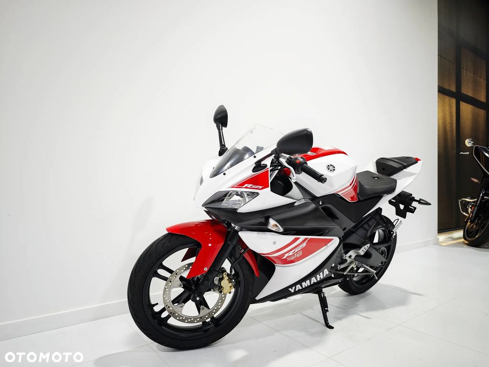 Yamaha YZF - 4