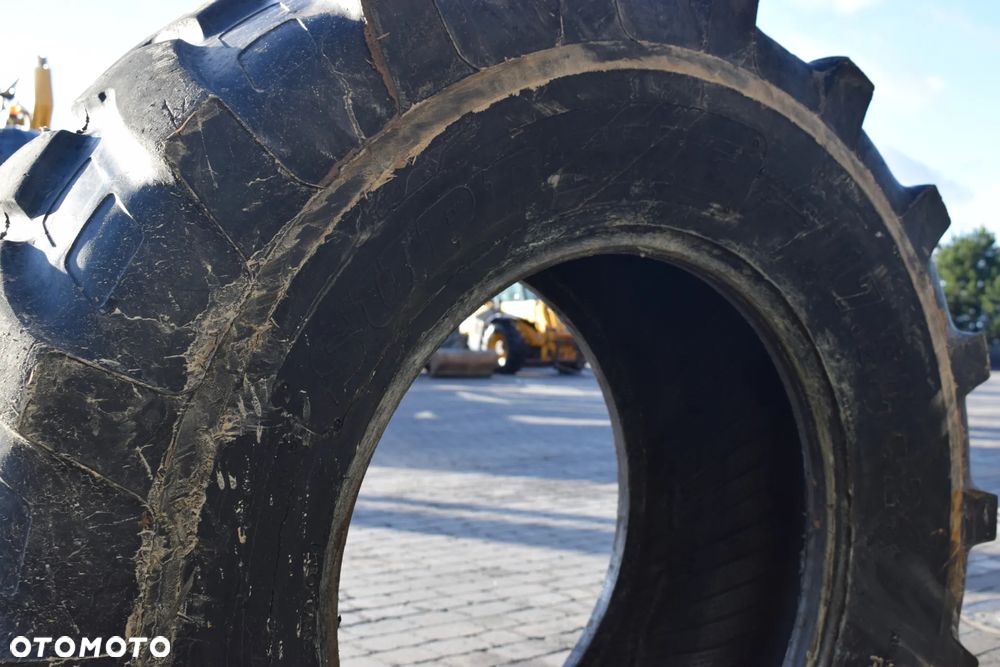 Opona/ opony 17.5 R24 - 6
