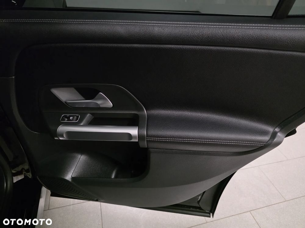 Mercedes-Benz GLB 200 d 8G-DCT Edition AMG Line - 25