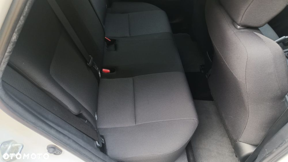 Toyota Auris 1.33 VVT-i Premium - 10