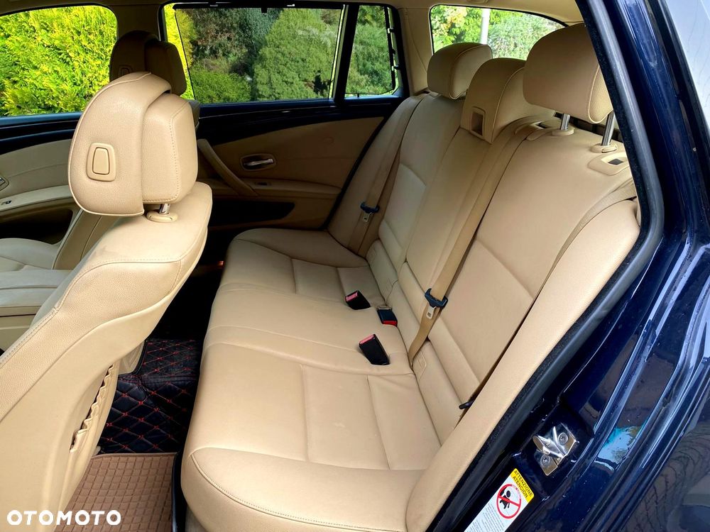 BMW Seria 5 520i Edition Exclusive - 31