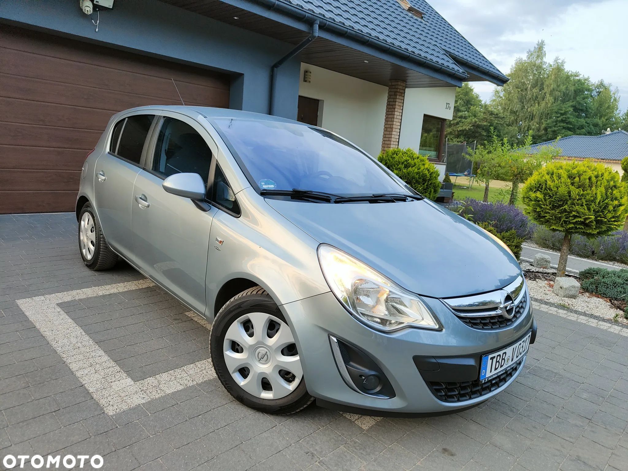 Opel Corsa 1.4 16V Satellite - 1