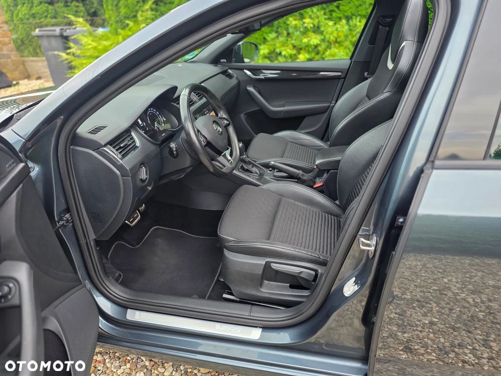 Skoda Octavia 2.0 TDI 4x4 RS DSG - 29