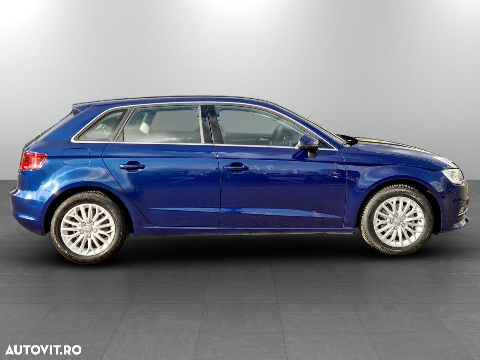 Audi A3 Sportback 1.2 TFSI Stronic Ambiente - 6