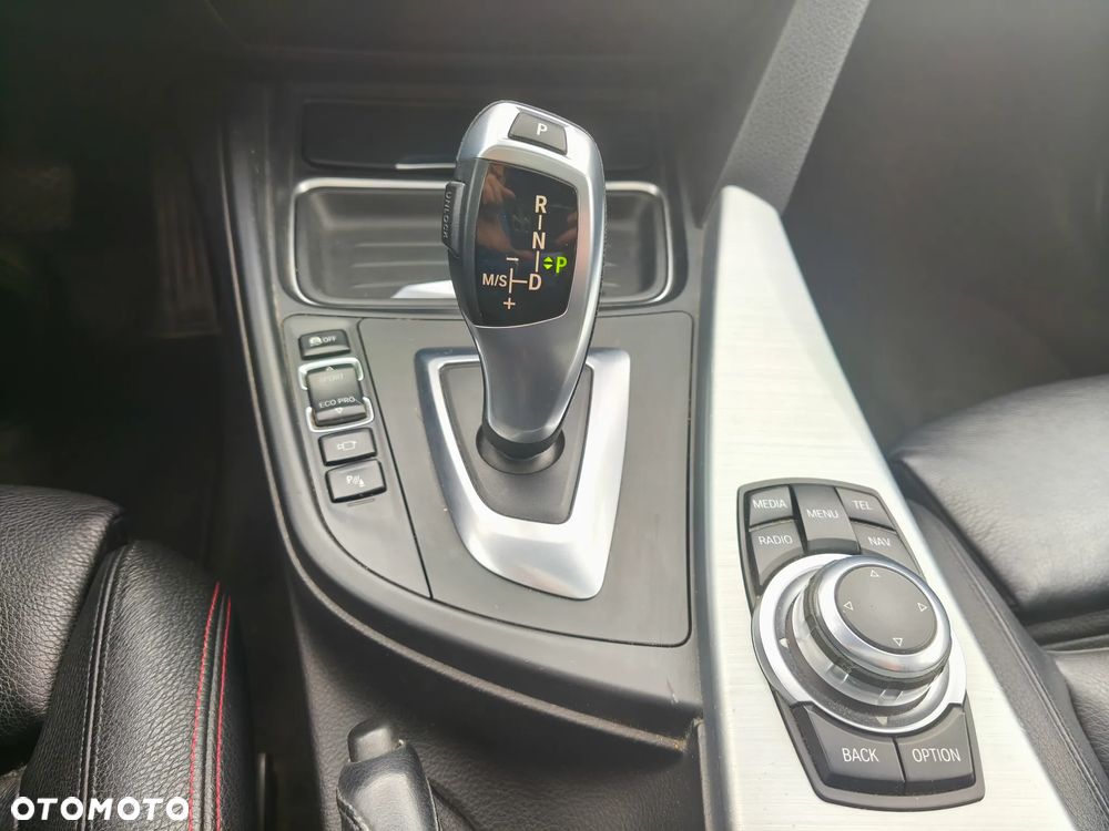 BMW Seria 3 - 12
