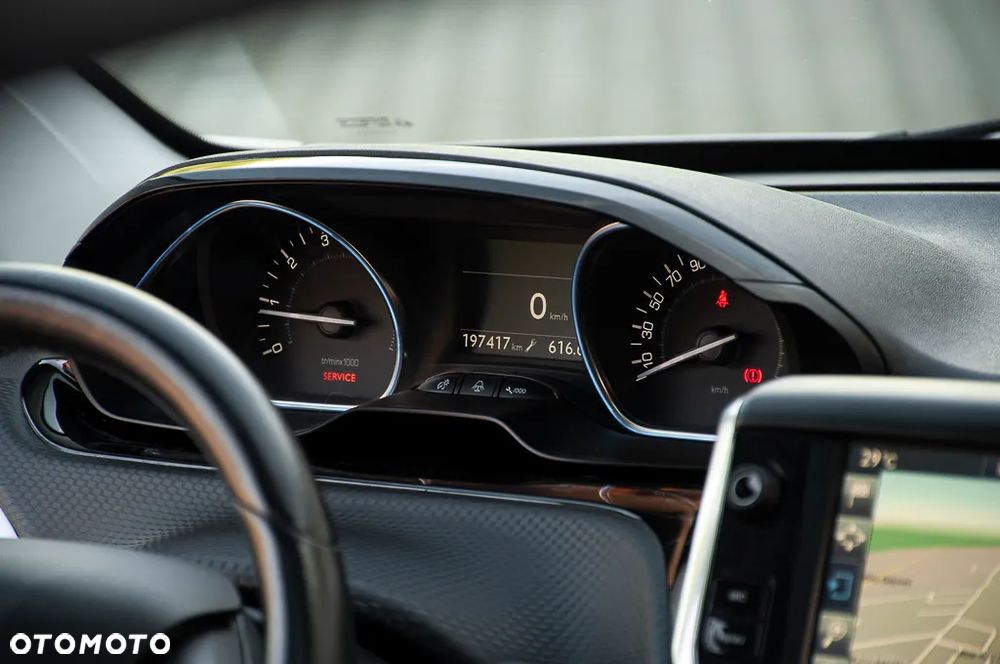 Peugeot 208 PureTech 110 Stop & Start Tech Edition - 19