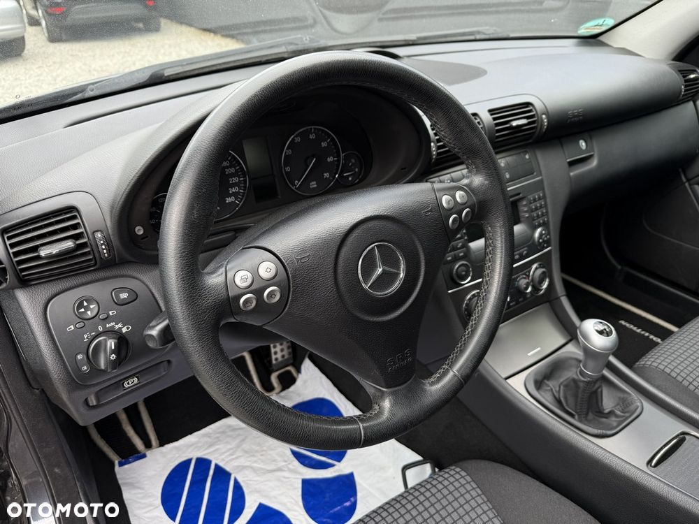 Mercedes-Benz Klasa C 200 Kompressor Sport Edition + - 22