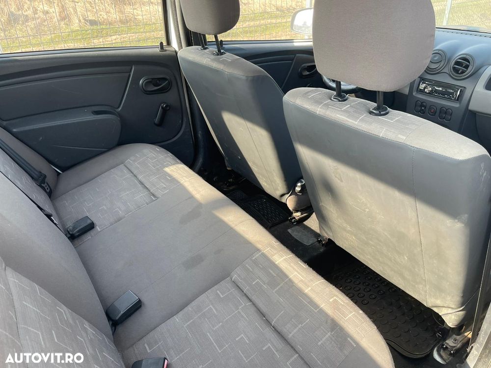 Dacia Logan 1.2 - 10