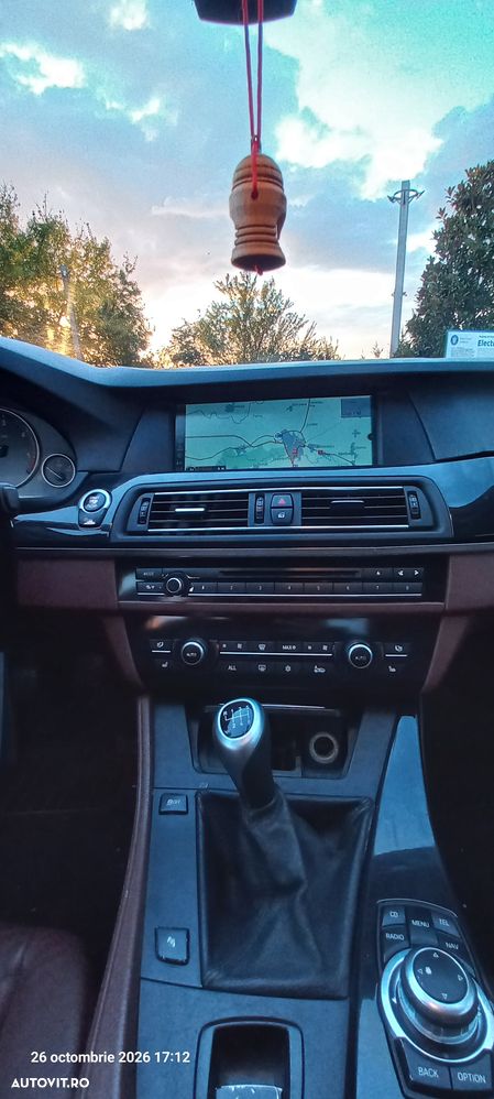 BMW Seria 5 520d - 6