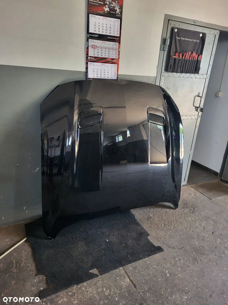 ford mustang 2019rok maska uszkodzona - 7